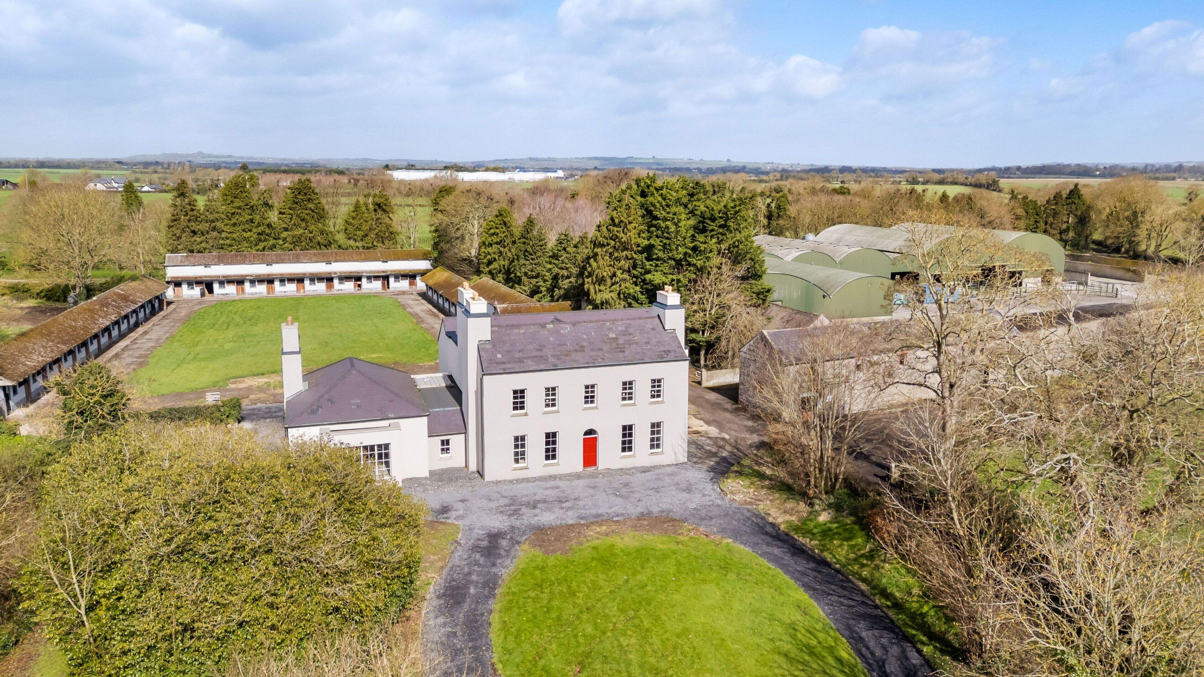 From cattle king to tech millionaire: Skidoo Farm hits the market for €7m